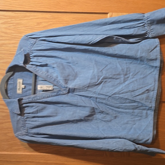 Madewell Chambray Easy Y-Neck Button-Up Denim Shirt in Ritch Wash XS $98 - Picture 12 of 13